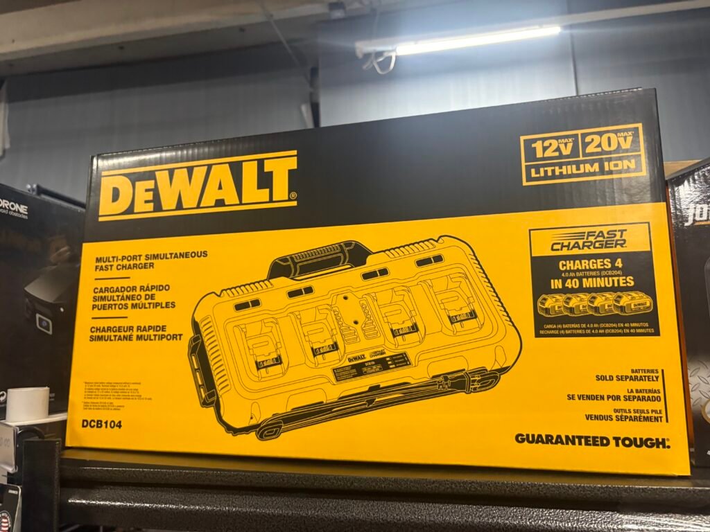 MULTI-PORT SIMULTANEOUS FAST CHARGER DCB104B