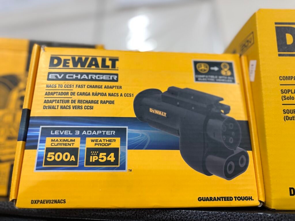 NACS TO CCSI FASTER CHARGER ADAPTER DXPAEV02NACS
