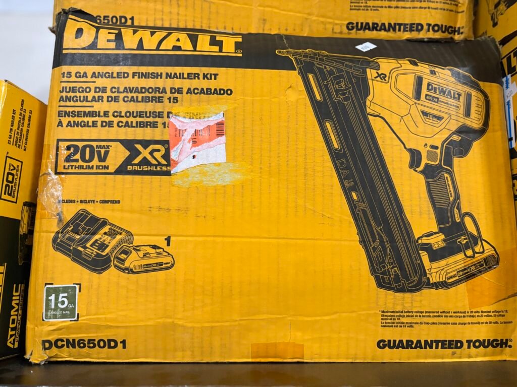 15 GA FINISH NAILER KIT DCN650D1